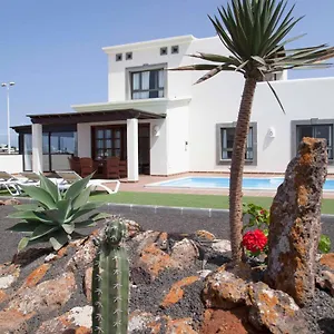 https://hipoclub-villas-aguamarina-2.in-canary-islands.com